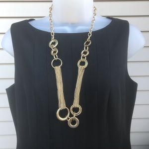 Elegant chain link necklace w/circle loops 26” L